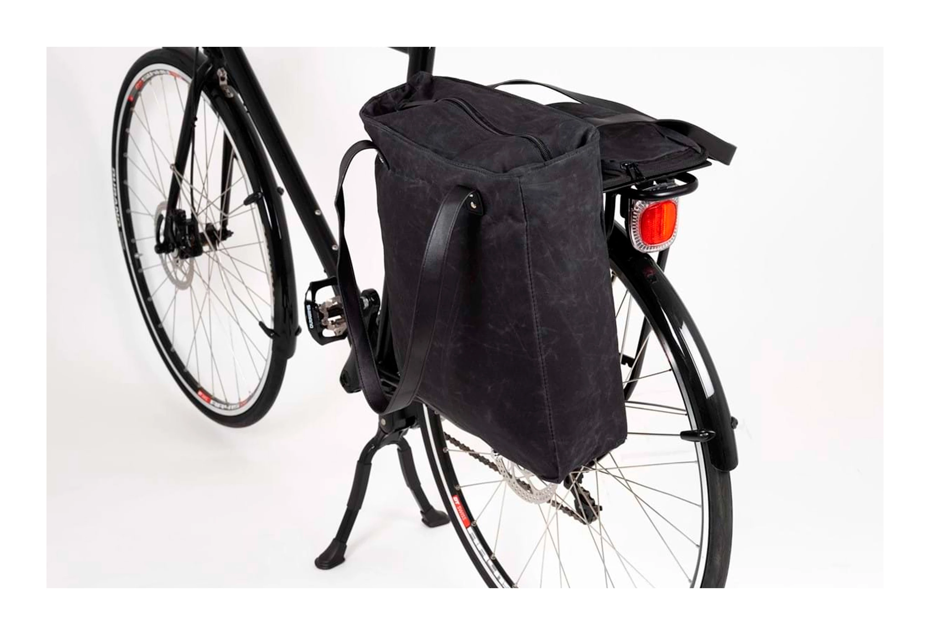 Atran Velo Sort Bella Side Pannier Skuldertaske 13L