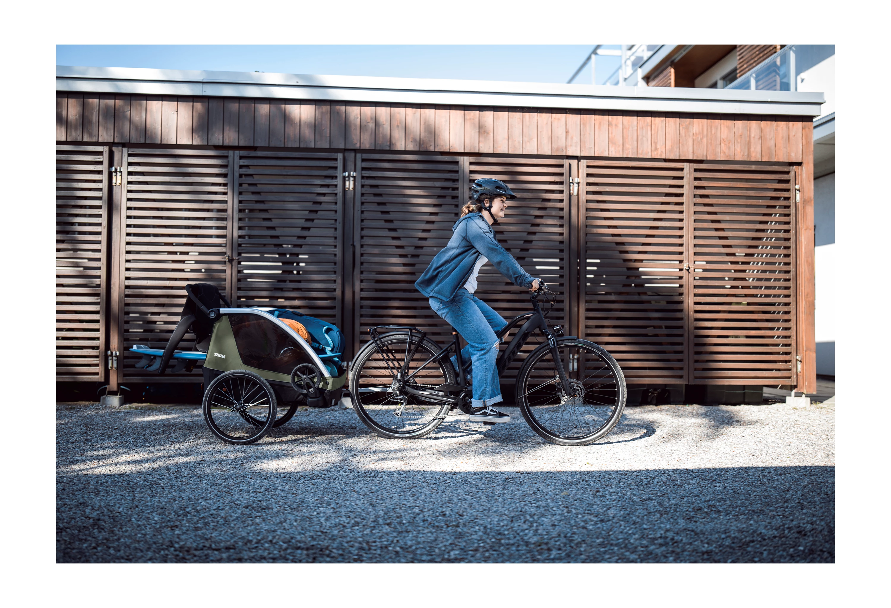 Thule Vintage Green Courier