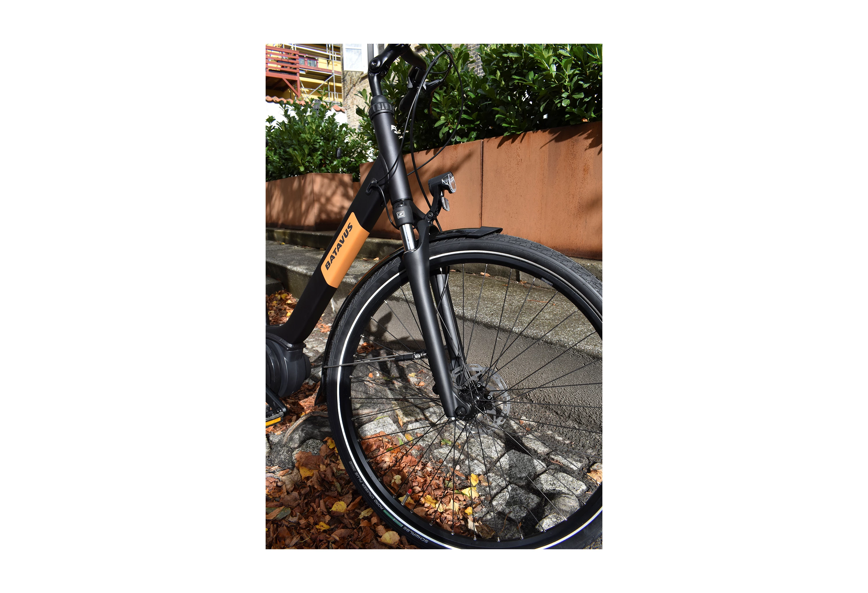 Batavus Smoking Black Altura E-Go