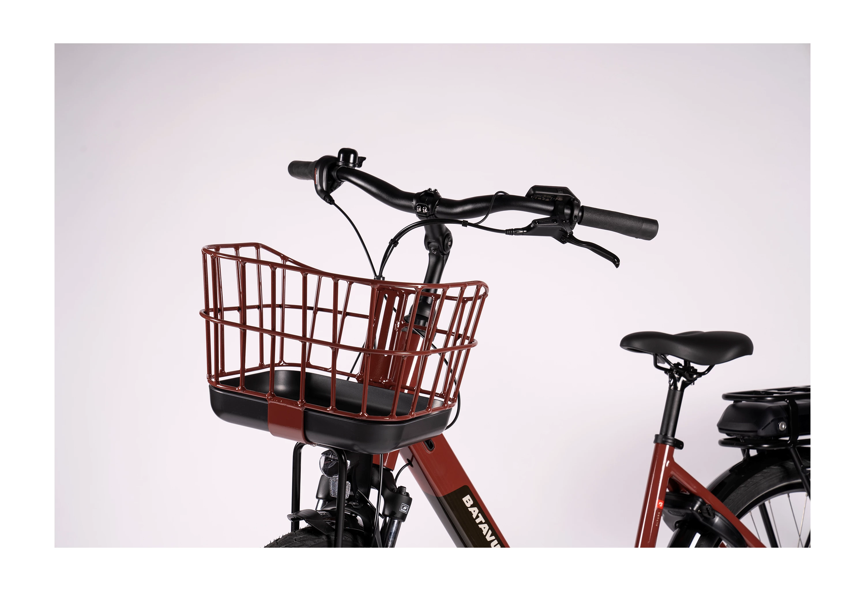 Batavus Mahogany Red Brown Altura E-Go Plus