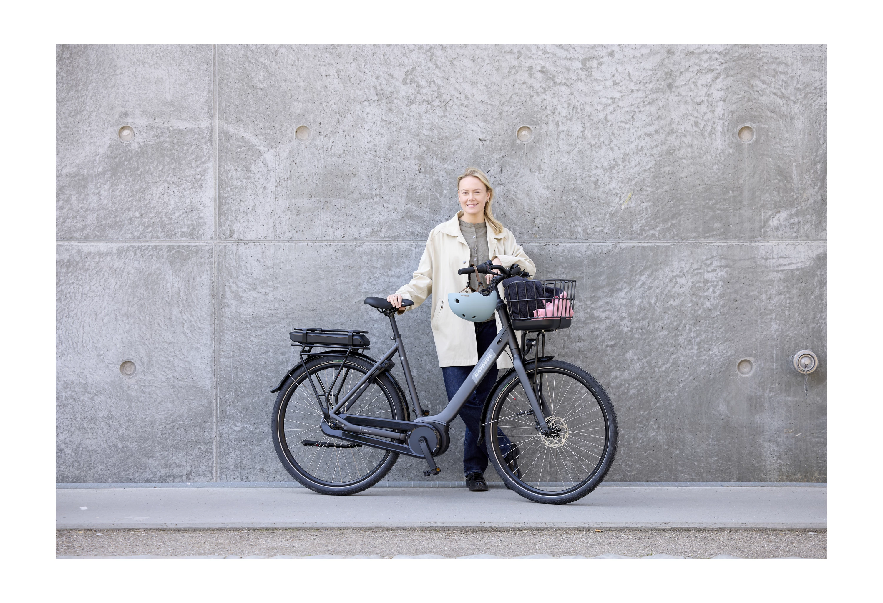 Batavus Smoking Black Altura CP Plus City
