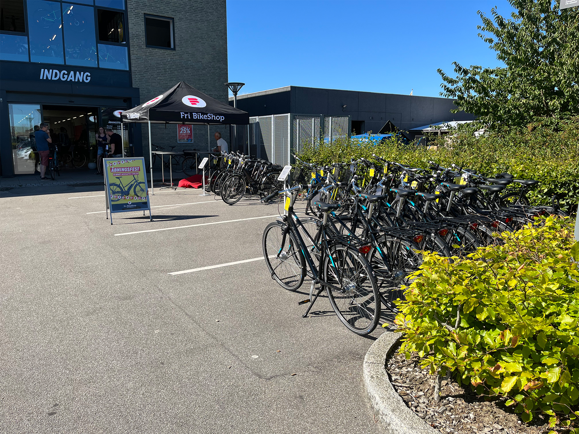 Fri Bikeshop Horsens Parkeringsplads