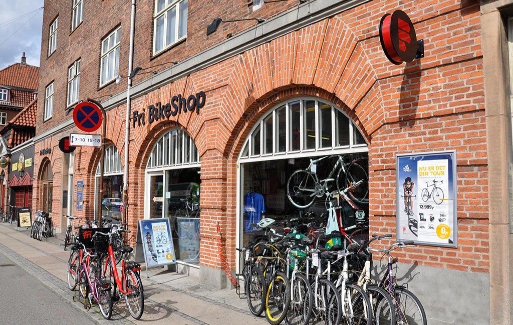 Fri BikeShop København Ø Lyngbyvej Facade