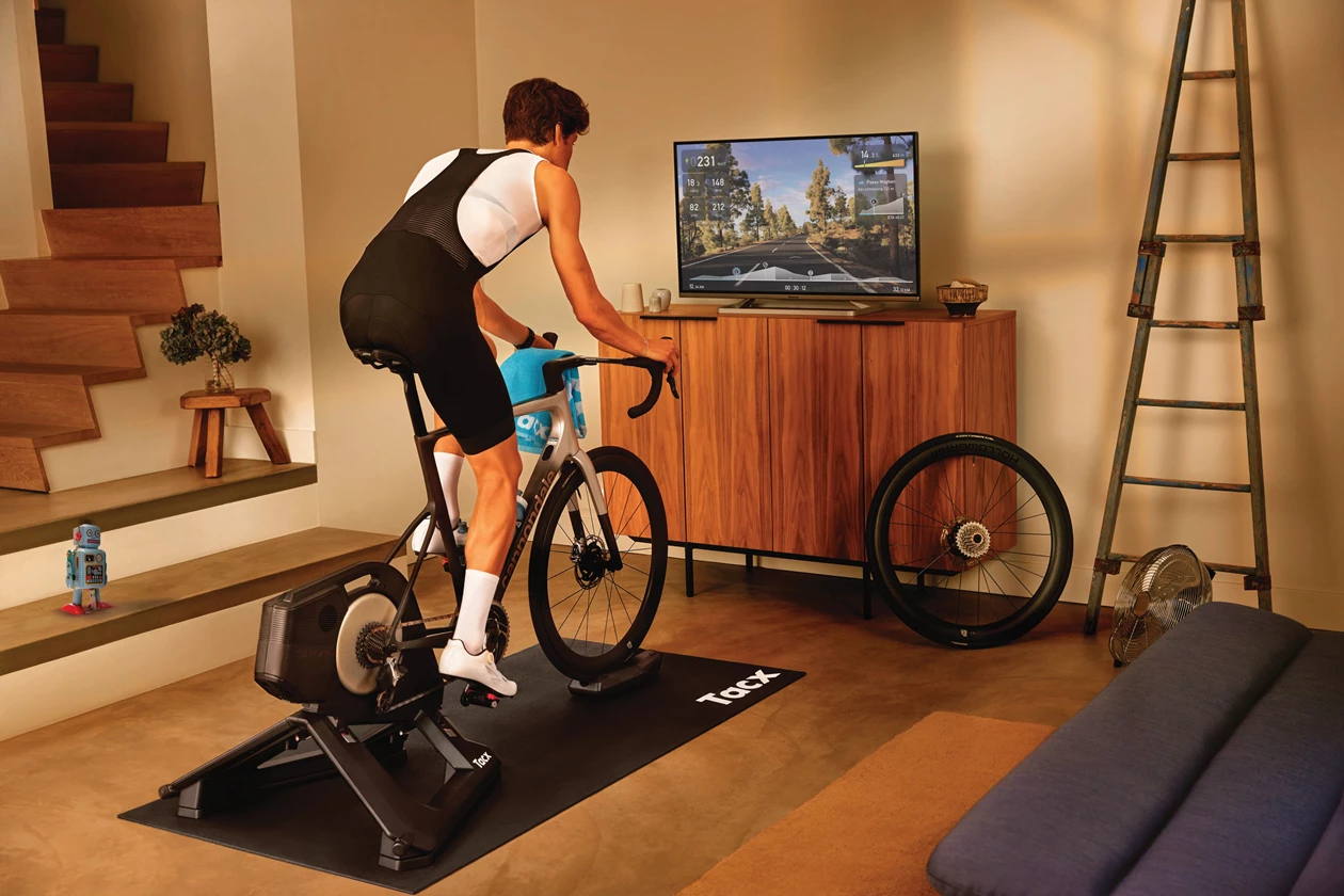 Tacxneo3m Hometrainer