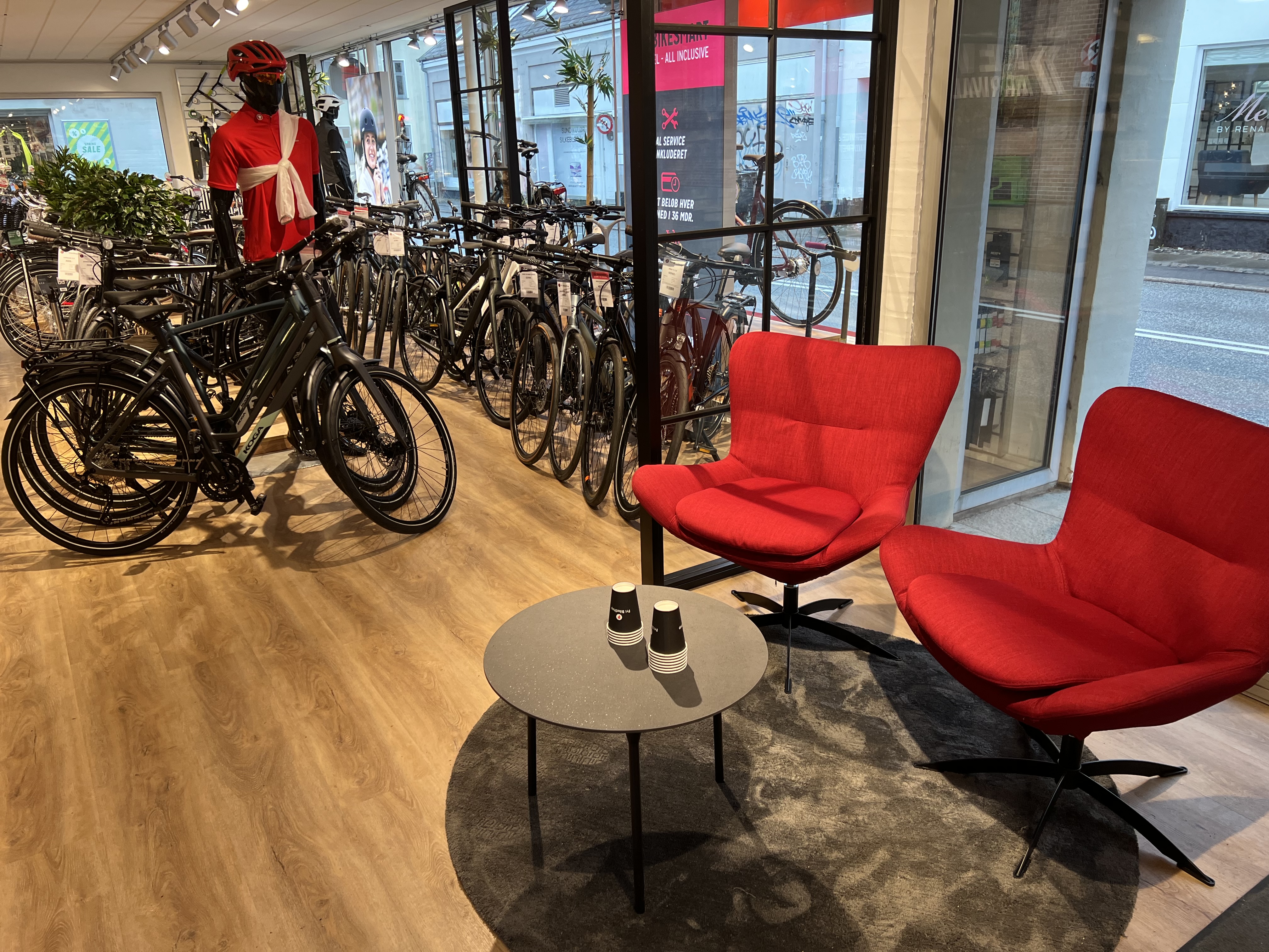 Bluse Knap Accor Cykel Butikker Roskilde Buket Ru Skab