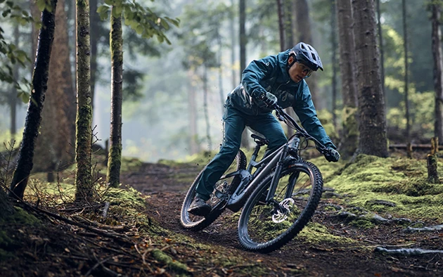 SCOTT Mountainbike I Skoven