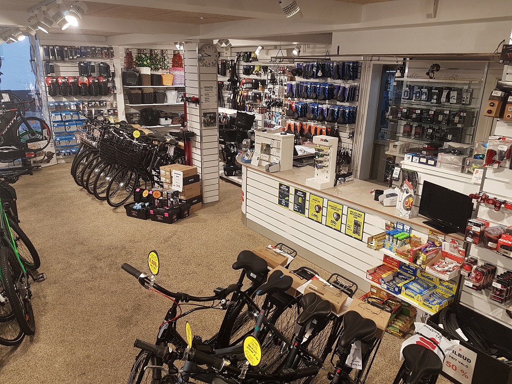 Images Fribikeshop Findbutik Norresundby Galleri 2 20161013 094319