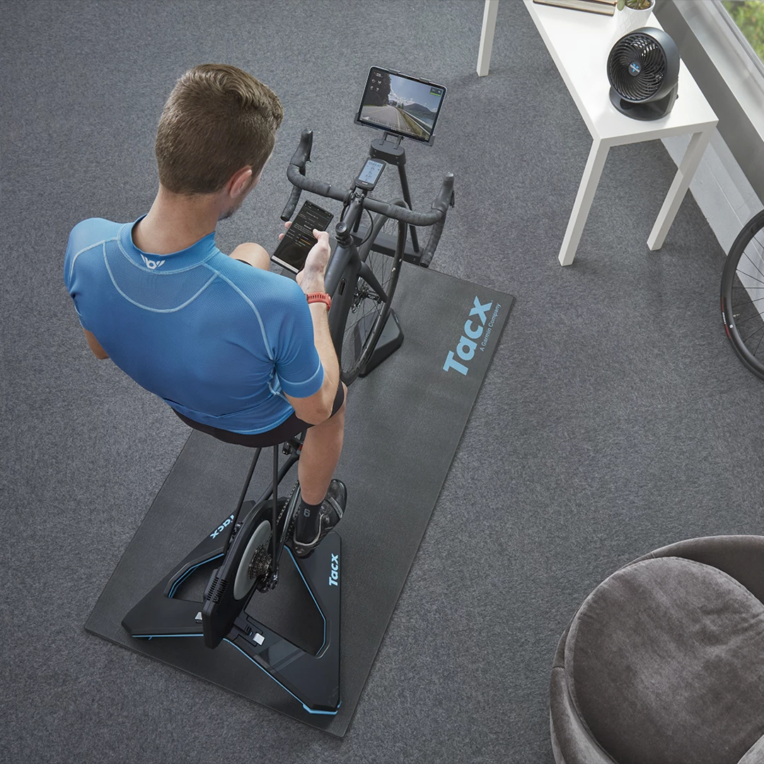 1080X1080 Tacx Promo Q4 NEO2T+Motionplates+Mat+Tacxapp
