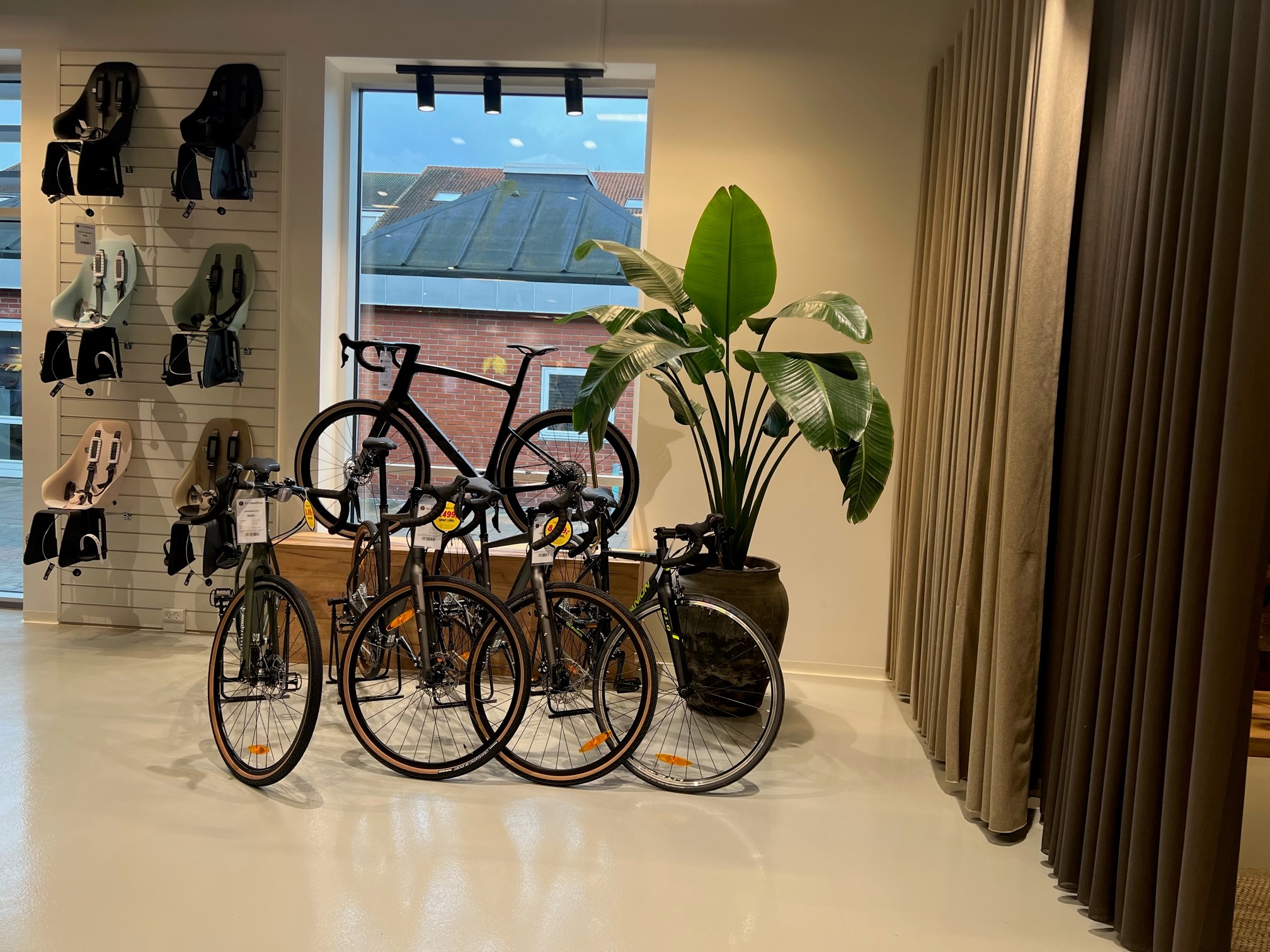 Fri Bikeshop Vallensbæk Strand Racercykler