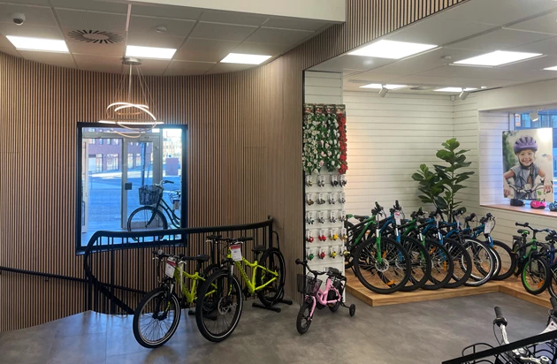 Fri Bikeshop Ballerup Børnecykler Ved Trappe