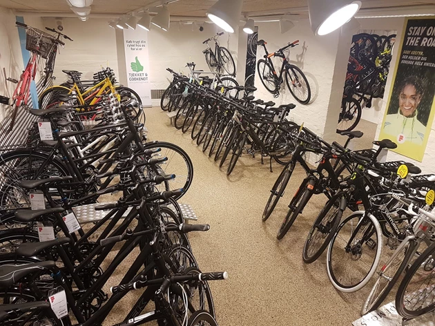 Images Fribikeshop Findbutik Norresundby Galleri 2 20161013 094413